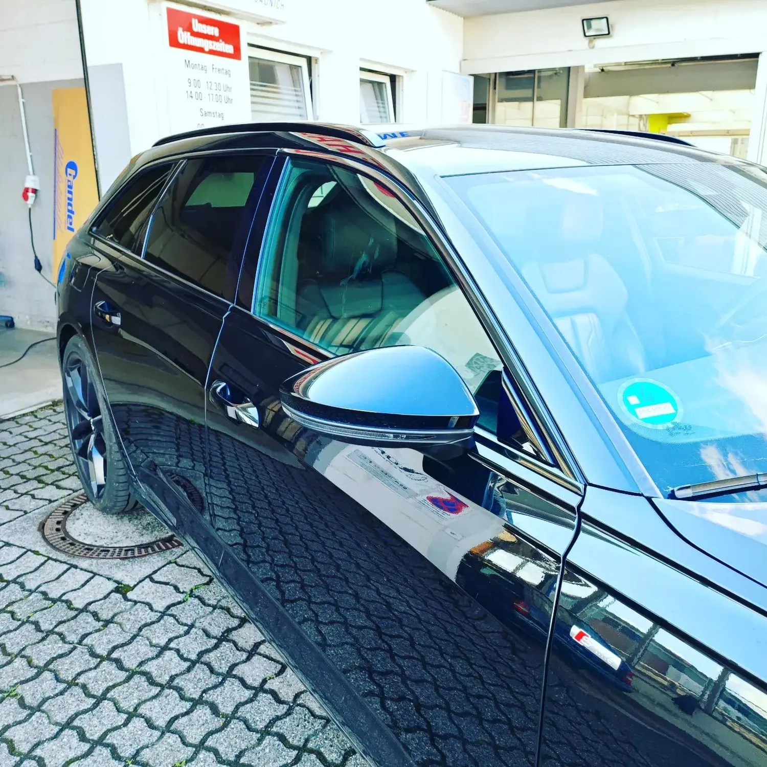 Audi A6 Avant Chrome Delete das ganz große Programm Kühlergrill, Lufteinlässe, Fensterrahmen, Dachreling, Kofferraum Leiste und Auspuffblenden von Wrap Society Foliendesign